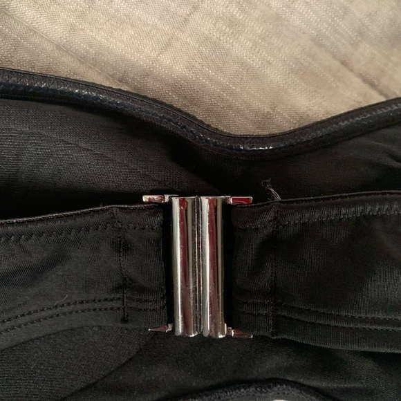 Bikini - Black Halter Top & White/ Navy Bottoms - Picture 4 of 11